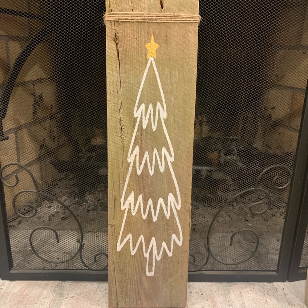 Barn wood Christmas Tree sign